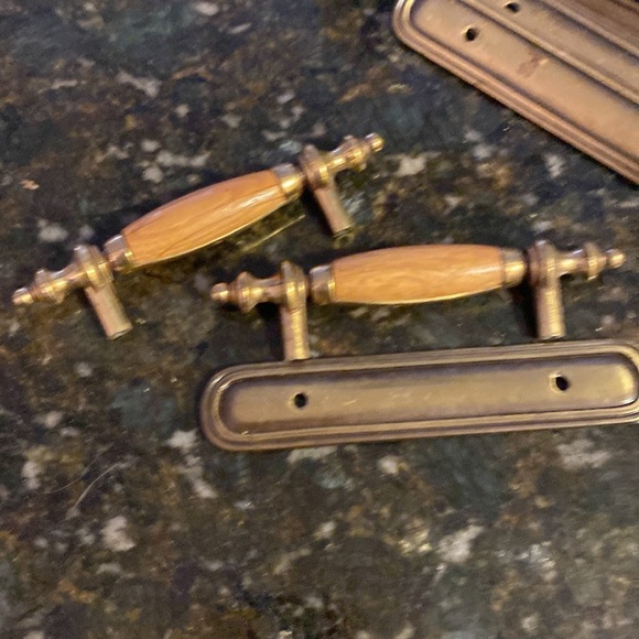 WOOD AND BRASS DRESSER/CABINET PULLS WITH BRASS BACK PLATE (13) - Picture 2 of 6